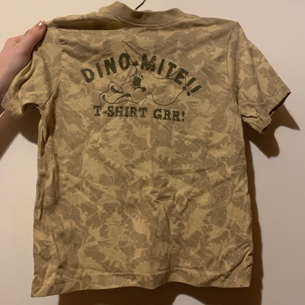 Oshkosh brown dinosaur detailing boys tee